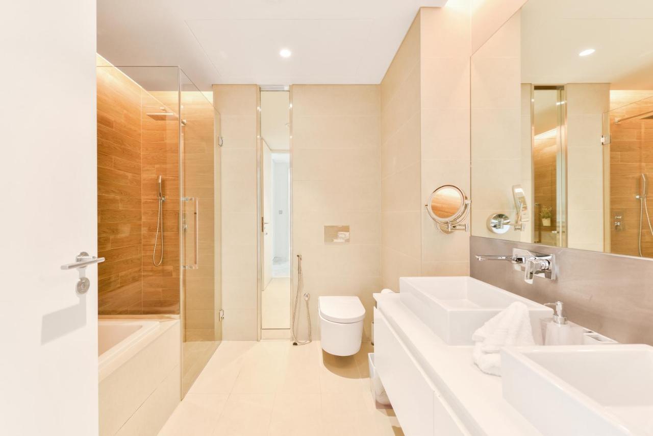 Luxe 3 Bedroom Oceanfront Apartment In The Heart Of Bluewaters Island Дубай Экстерьер фото