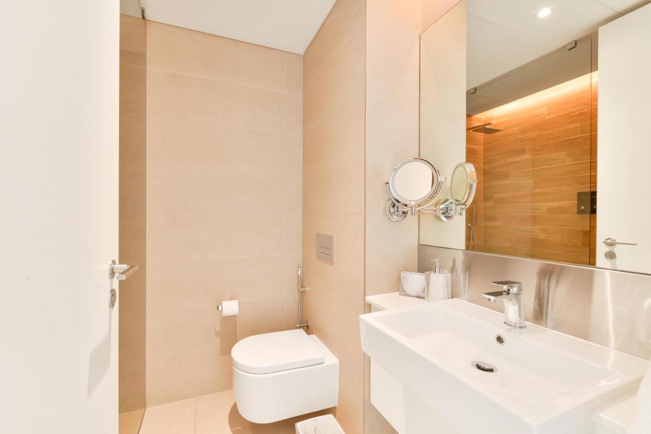 Luxe 3 Bedroom Oceanfront Apartment In The Heart Of Bluewaters Island Дубай Экстерьер фото