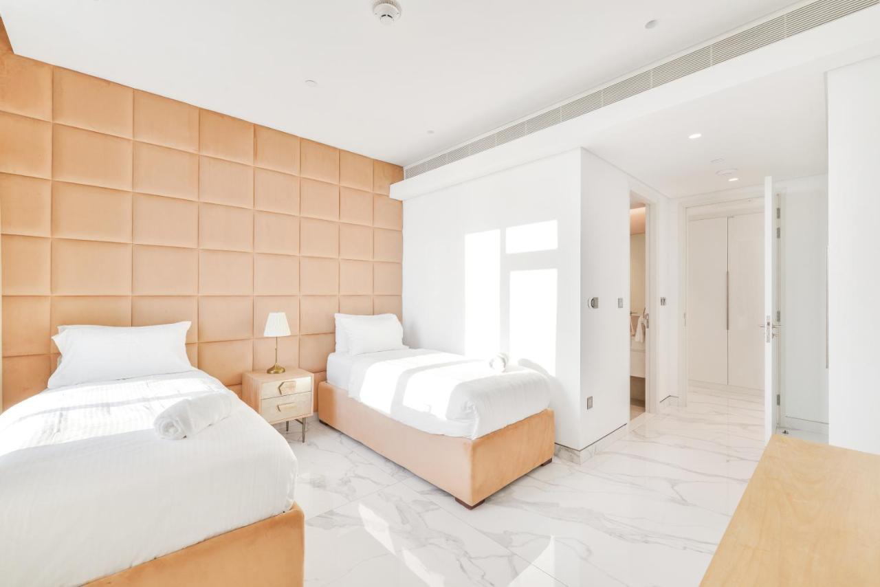 Luxe 3 Bedroom Oceanfront Apartment In The Heart Of Bluewaters Island Дубай Экстерьер фото